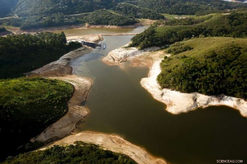Historic Drought Threatens Brazil s Economy: Impact & Responses