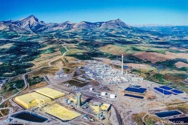 Engineered Bacteria Offer a Promising Solution to Clean Oil Sands Waste and Mining Pollution