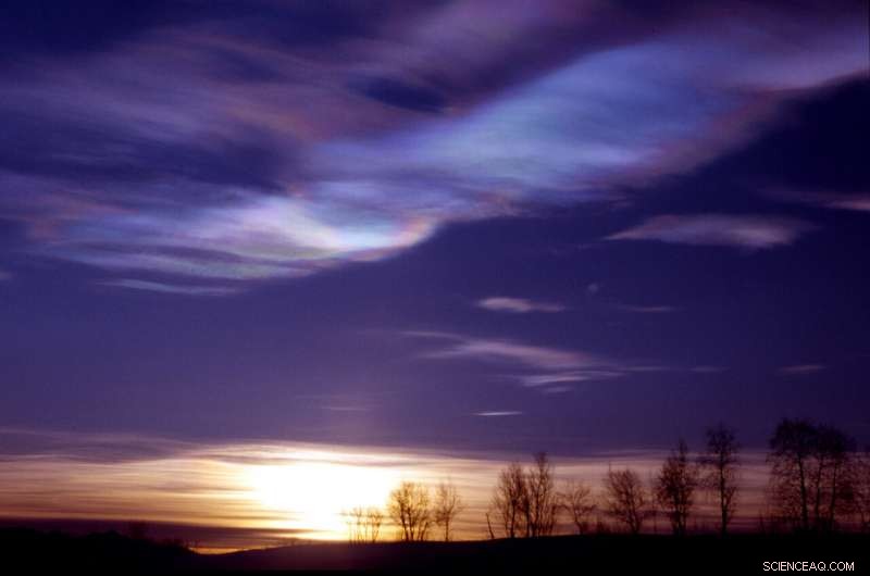 Greenhouse Gas Emissions Threaten Arctic Ozone Layer—New Study Urges Immediate Action