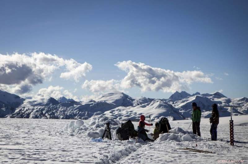 Tropical Mountaintop Glaciers Vanish Worldwide: Rapid Ice Retreat
