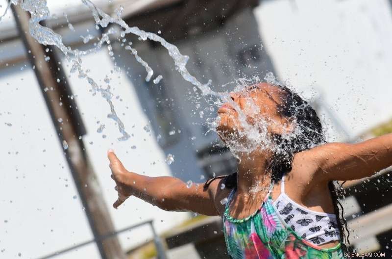 Record Heat Wave Shocks Canada and US, Threatening Millions