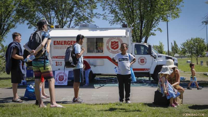Calgary Heat Wave: Hundreds Reported Dead Despite Relief Efforts