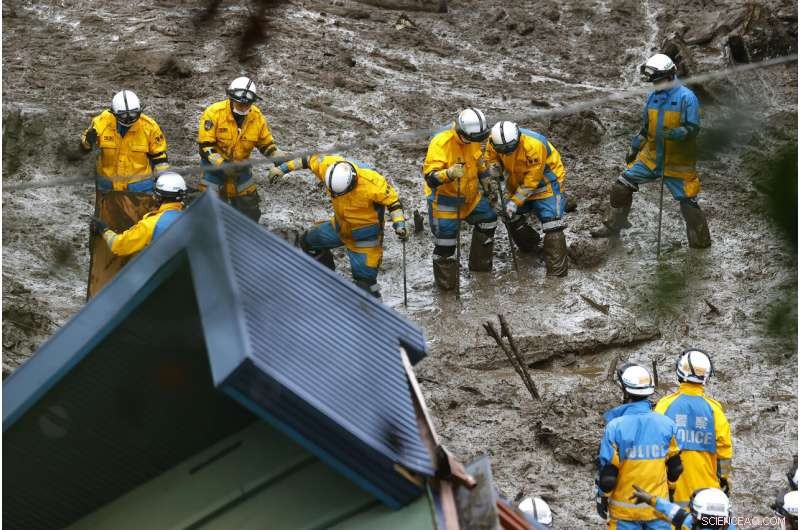 Japan Intensifies Search for Missing People After Mudslide in Atami Resort Town