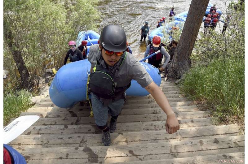 Colorado Rafters Rush to Water Oases Amid Persistent Drought