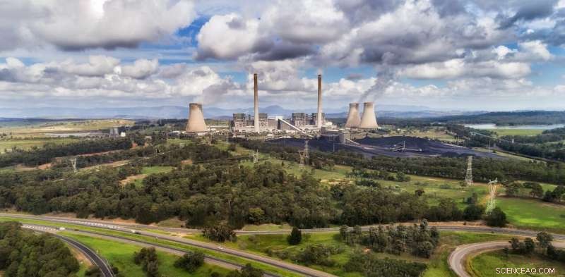 Mercury Pollution at Coal Power Plants: A Comparative Study of Latrobe and Hunter Valleys