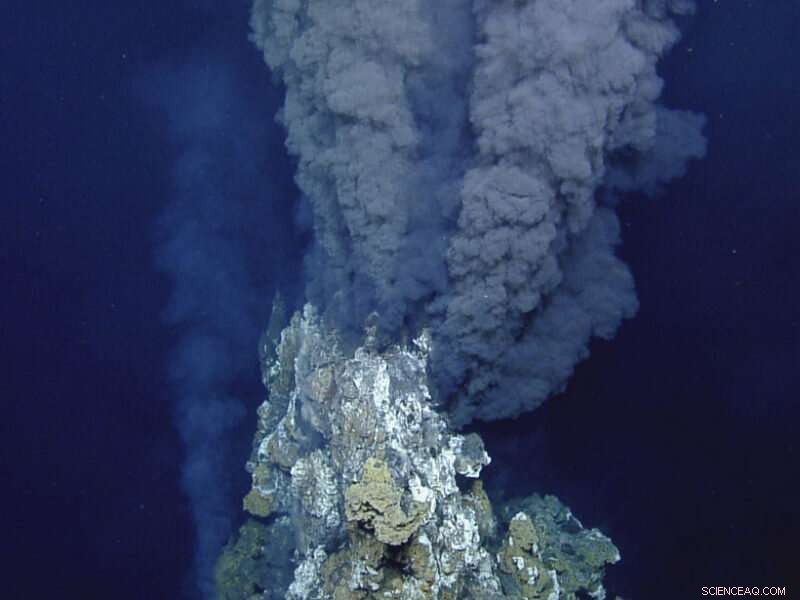 Ancient Carbon Released by Hydrothermal Vents Enriches Ocean Waters
