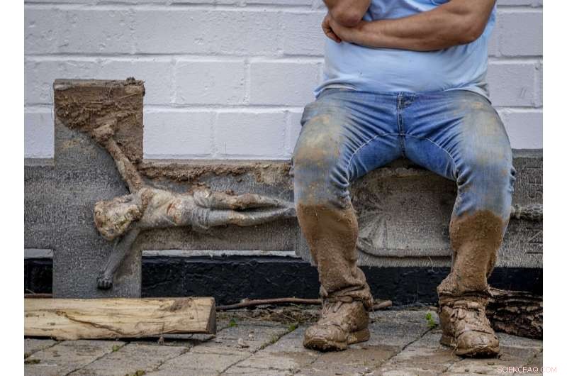 Europe Floods: Rescue Efforts Continue as Fatalities Exceed 90