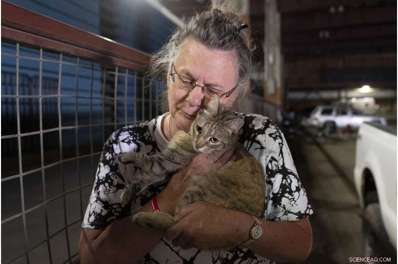 Oregon Fire Escalates: Evacuations Grow as Flames Spread Unpredictably