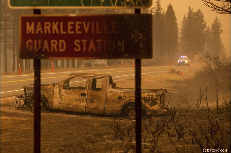 Oregon Wildfire Rages, Consuming an Area the Size of Los Angeles