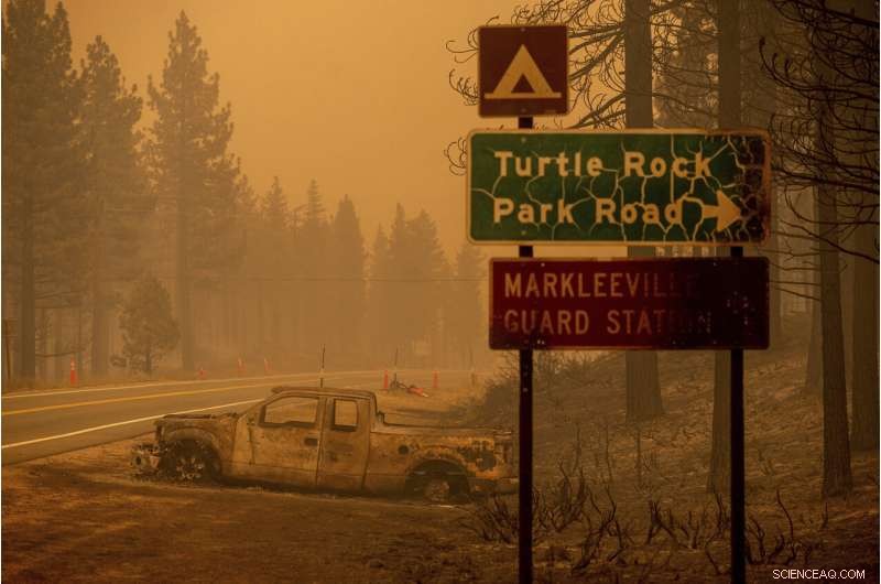 Oregon Wildfire Rages, Consuming an Area the Size of Los Angeles