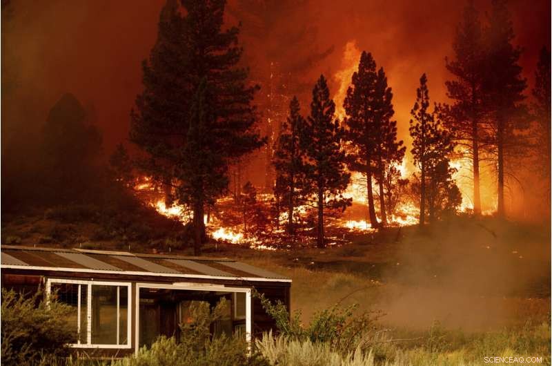California Wildfire Near Lake Tahoe Spurs Evacuation Orders; Oregon Blaze Escalates