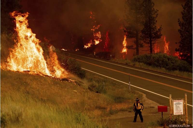 California Wildfire Near Lake Tahoe Spurs Evacuation Orders; Oregon Blaze Escalates