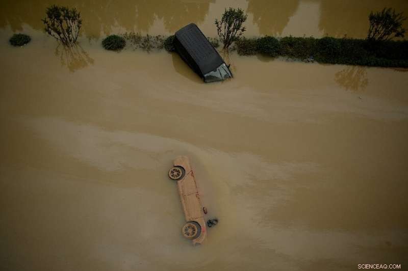 Zhengzhou Residents Navigate After Record Flooding Claims 33 Lives