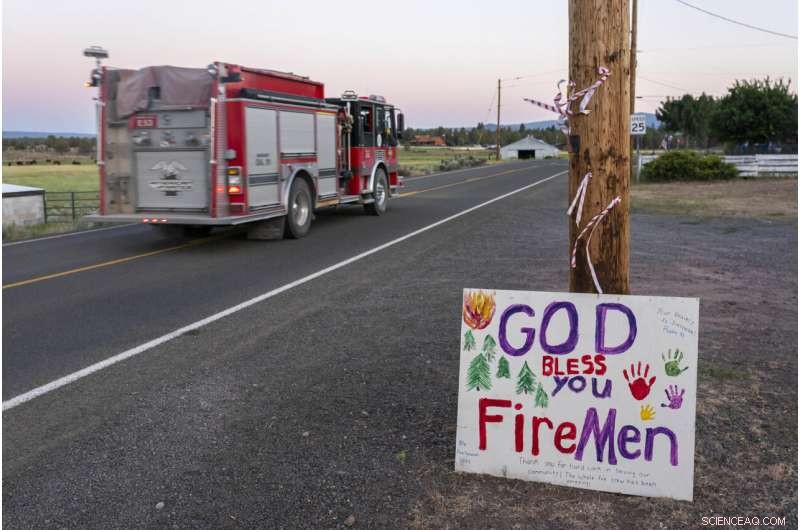 Western Wildfires Expand, Favorable Weather Aids Firefighting Efforts