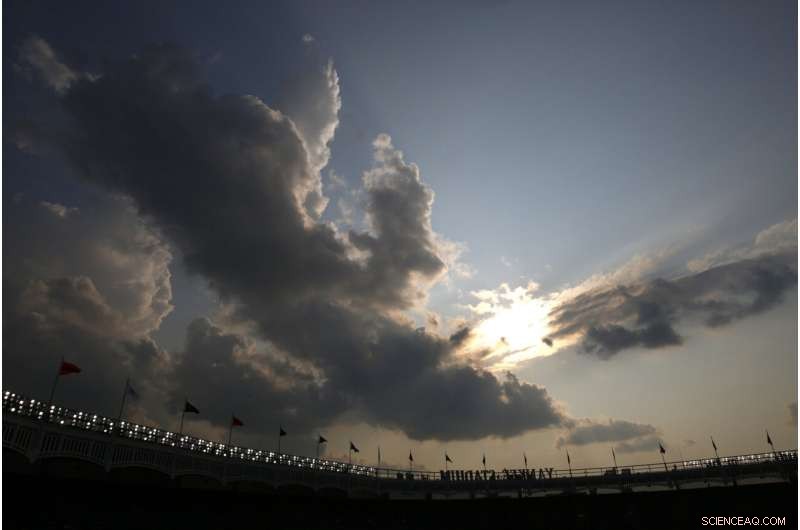 Western Wildfires Expand, Favorable Weather Aids Firefighting Efforts