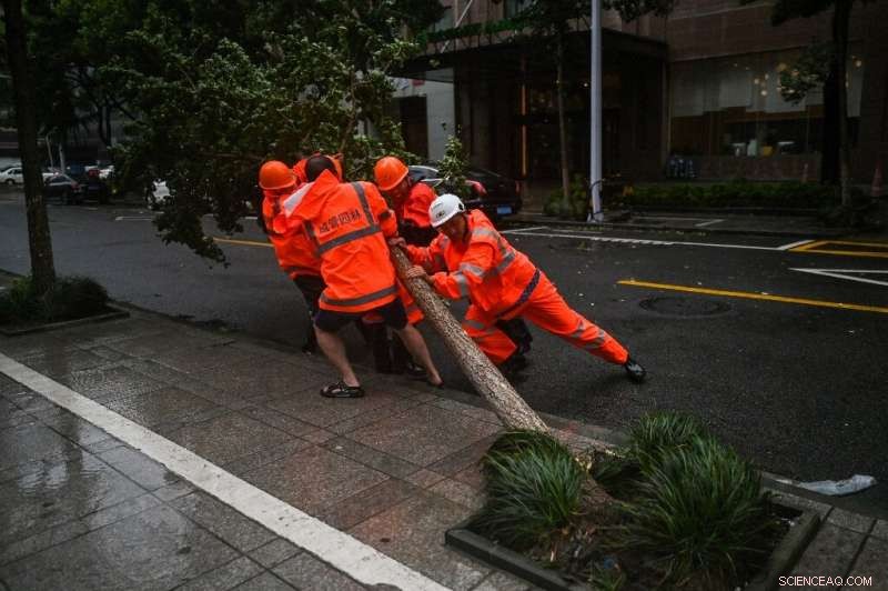 Typhoon In‑Fa Rips Through Eastern China, Flooding Communities but No Major Damage