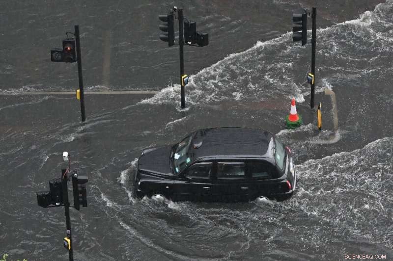 Study Confirms UK Is Warmer, Wetter – Climate Change Impact Evident