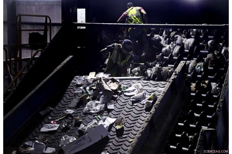 Industry Pushes Recycling Fees on Packaging, but Faces Resistance