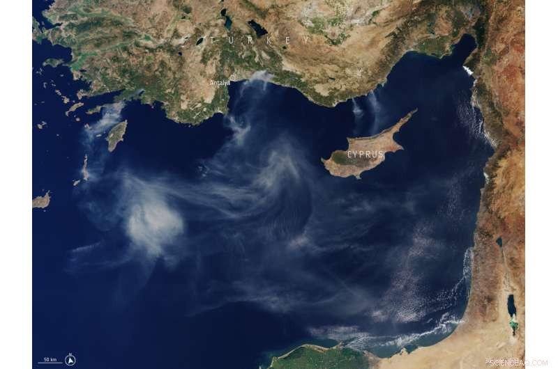 Copernicus Sentinel-3 Image: Smoke Plumes Over Turkey’s Southern Coast