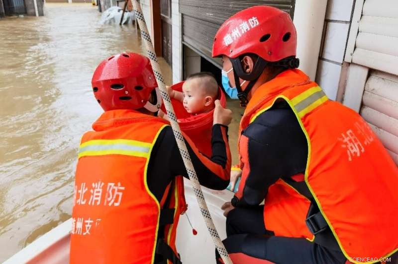 Heavy Rainfall in Central China Claims 21 Lives, Authorities Report