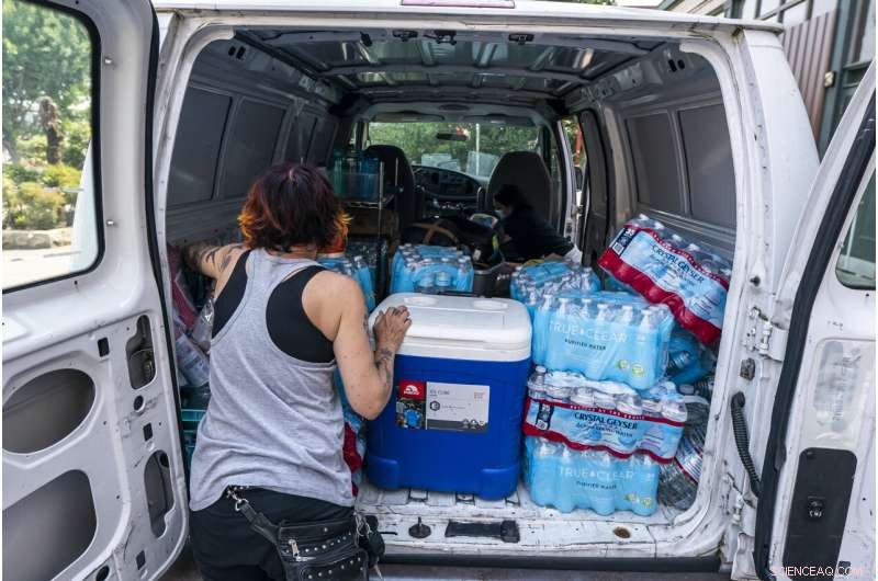 Northwest Heat Wave and Wildfire Smoke Threaten Public Health