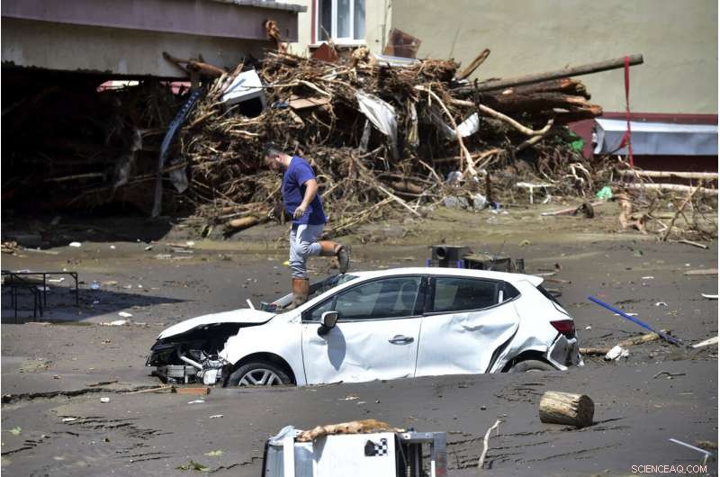 Northern Turkey Floods: 40+ Lives Lost in Devastating Storms