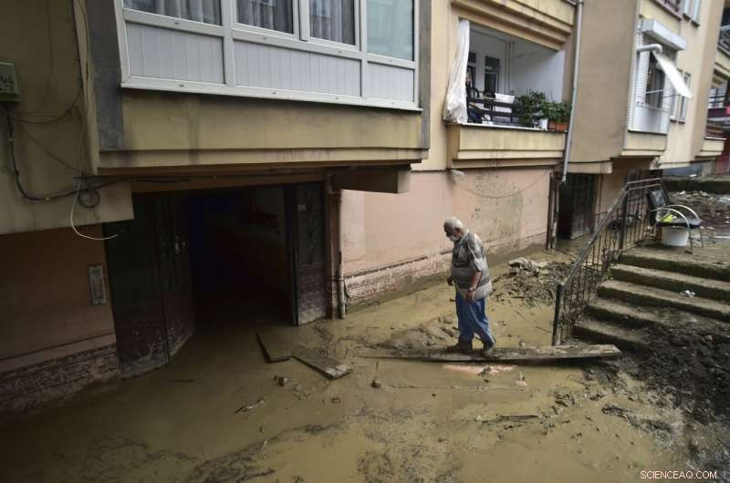 Northern Turkey Floods: 40+ Lives Lost in Devastating Storms