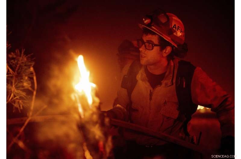 Wind‑Driven Dixie Fire Approaches California Community