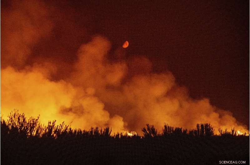 Northern California Wildfires Escalate, Threatening Communities