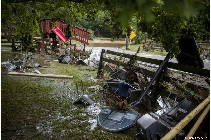 Massive Flooding in Rural Tennessee: 17-Inch Rainstorm Claims 10 Lives