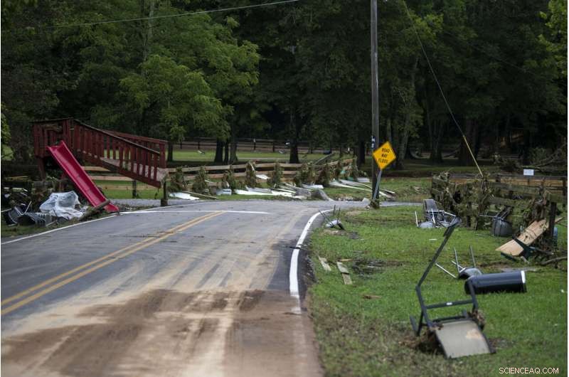 Massive Flooding in Rural Tennessee: 17-Inch Rainstorm Claims 10 Lives