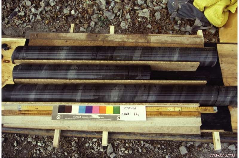 Volcanic Activity Triggered Rapid Ocean Deoxygenation in the Age of Dinosaurs