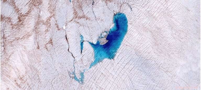 Water Blister Dynamics Reveal Hidden Hydrology Beneath Greenland’s Ice Sheet
