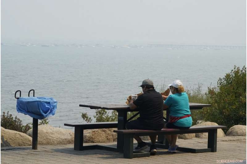 Lake Tahoe Firefighters Battle Caldor Fire, Threatening Fallen Leaf Lake