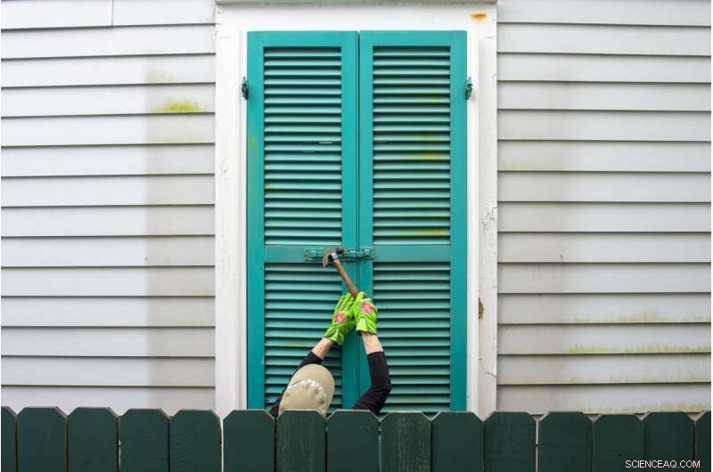 Ida Targets Louisiana on Hurricane Katrina Anniversary, Residents Brace for Impact