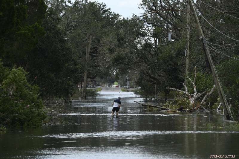 New Orleans Imposes Curfew While Assessing Hurricane Ida’s Impact in the U.S. South