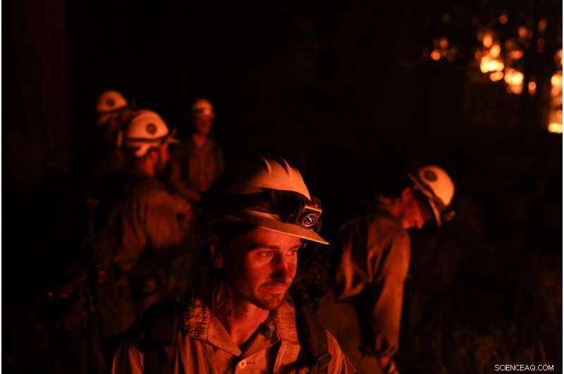 Favorable Winds Bring New Hope in California Wildfire Fight