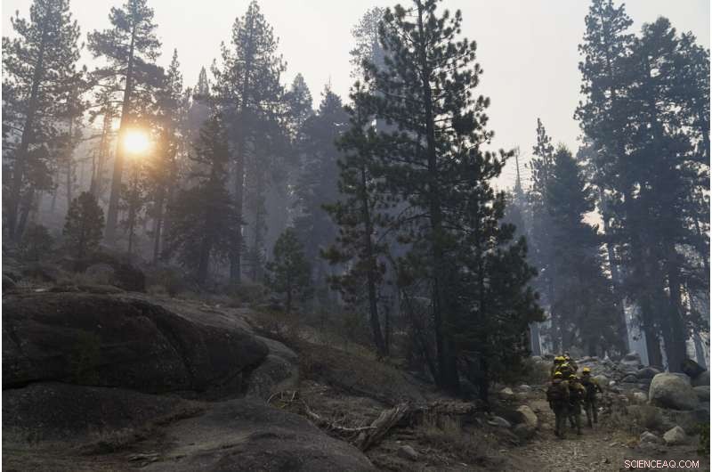 Lake Tahoe Wildfire Slows as Weather Improves