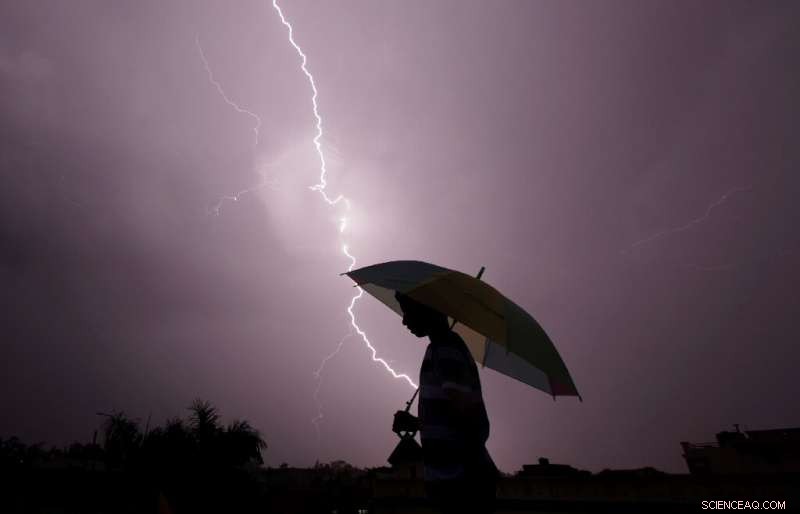 Climate Crisis Fuels Rising Lightning Deaths Across India