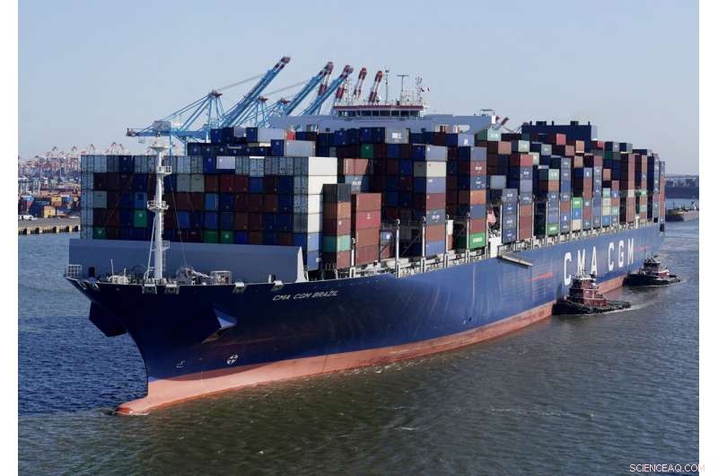 Maritime Association Endorses Global Carbon Pricing for Large Vessels