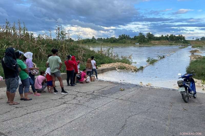 Super Typhoon Chanthu Threatens Philippines and Taiwan with Rapidly Intensifying Winds