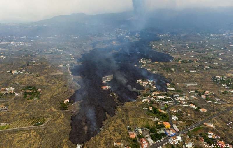 Volcano Eruption Threatens La Palma with Toxic Gas and Lava Flow