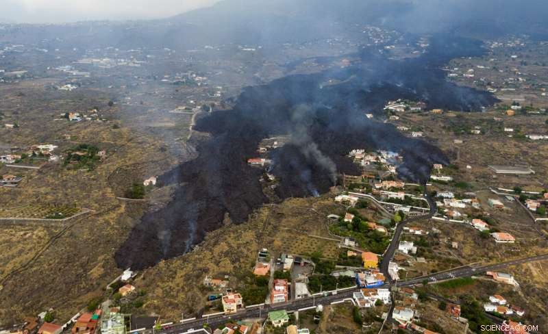 Volcano Eruption Threatens La Palma with Toxic Gas and Lava Flow