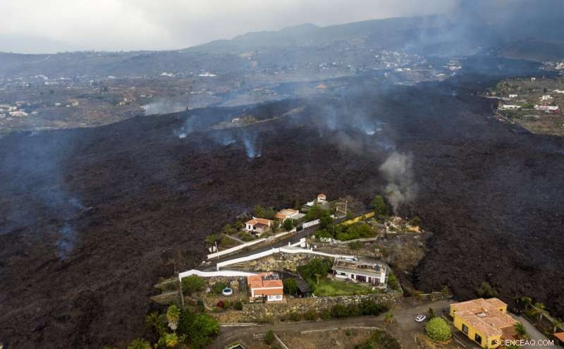 Volcano Eruption Threatens La Palma with Toxic Gas and Lava Flow