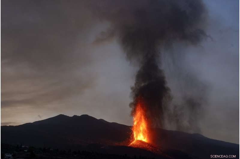 Lava Flow Threatens Greater Damage on Spain’s La Palma Island
