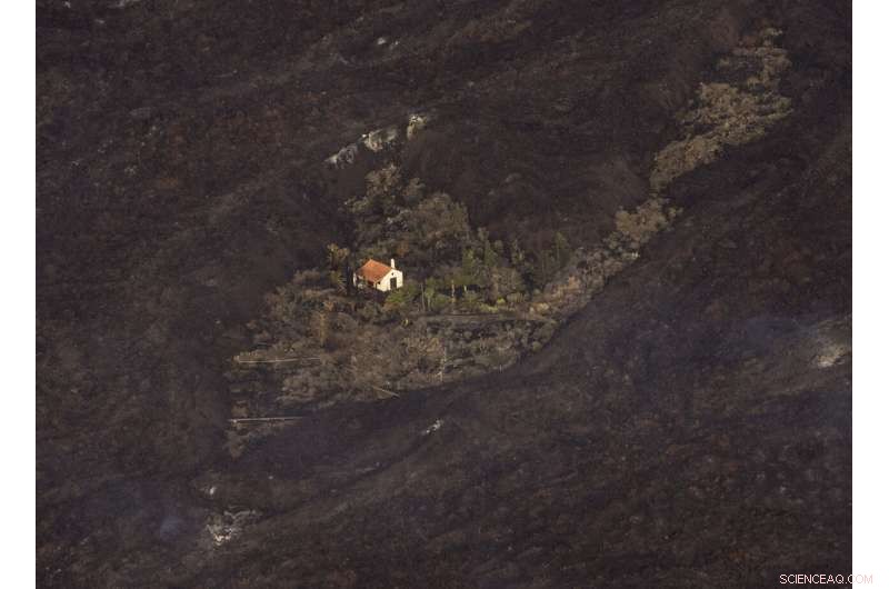 La Palma Volcano Continues to Erupt, Five Days Post-Blast