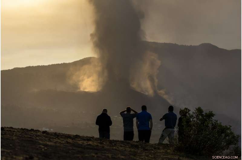 La Palma Volcano Continues to Erupt, Five Days Post-Blast