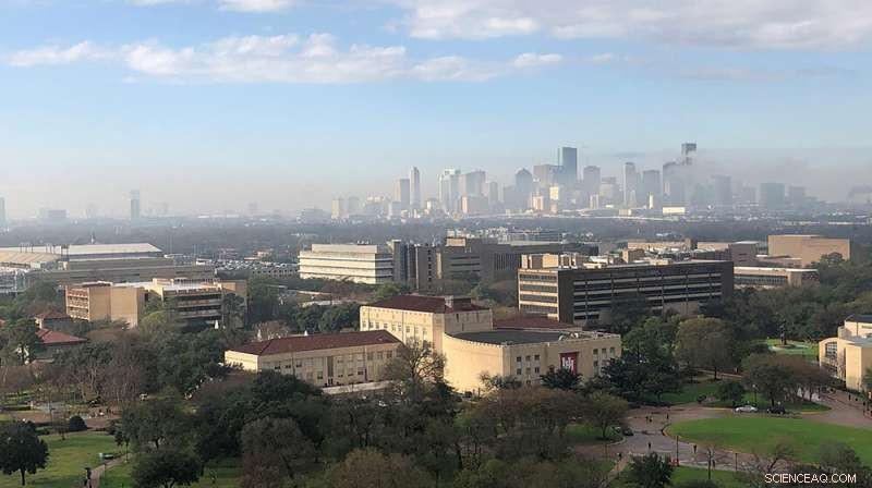 How Pollution Intensifies Thunderstorms: Scientific Findings