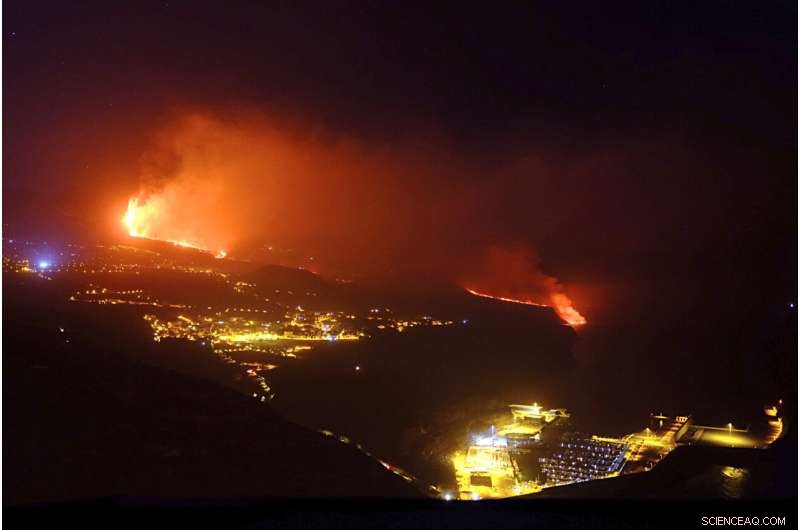 La Palma Volcano’s Lava Reaches the Atlantic, Signifying a Historic Event
