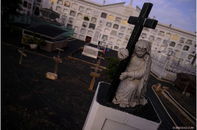 La Palma Volcano Intensifies Activity, New Fissure Opens – Authorities Monitor Situation